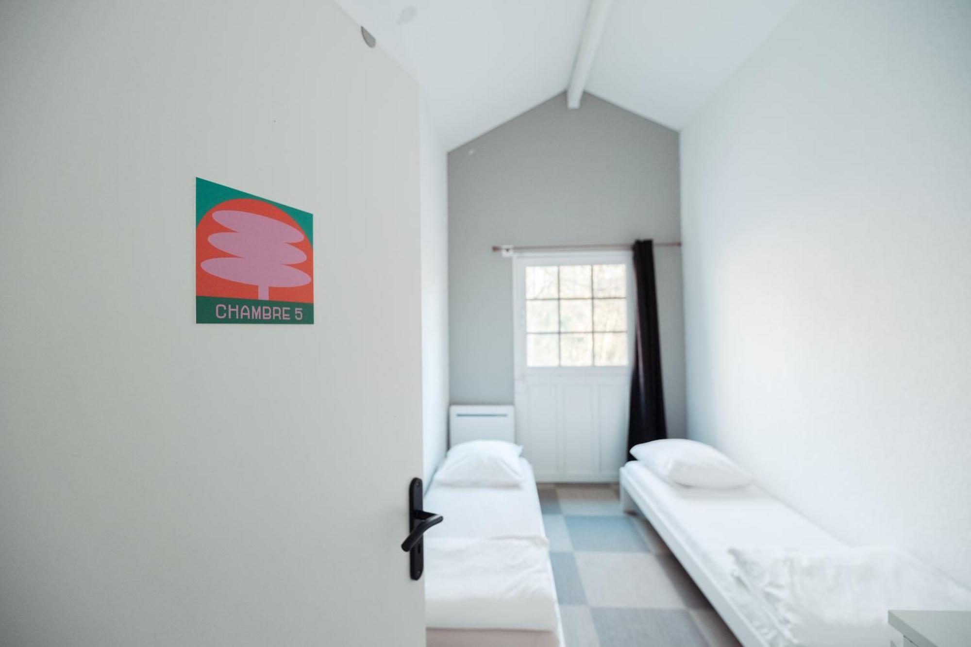 La Donaclaudre - Hebergement De Groupe En Pleine Nature, Ideal Pour Tous Vos Sejours ! 63 Couchages - 2 Grandes Salles - Salle De Jeux - Cuisine Professionnelle - Accessible Facilement - Localisation Attractive -Proche Paris & Disney Saint-Augustin  Экстерьер фото